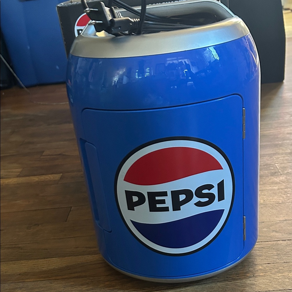 Pepsi Can-Shaped Cooler in Blue and Silver